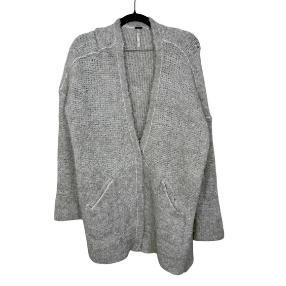 Free people oversized waffle knit cardigan size XS  neutral capsule wardrobe - Picture 1 of 3